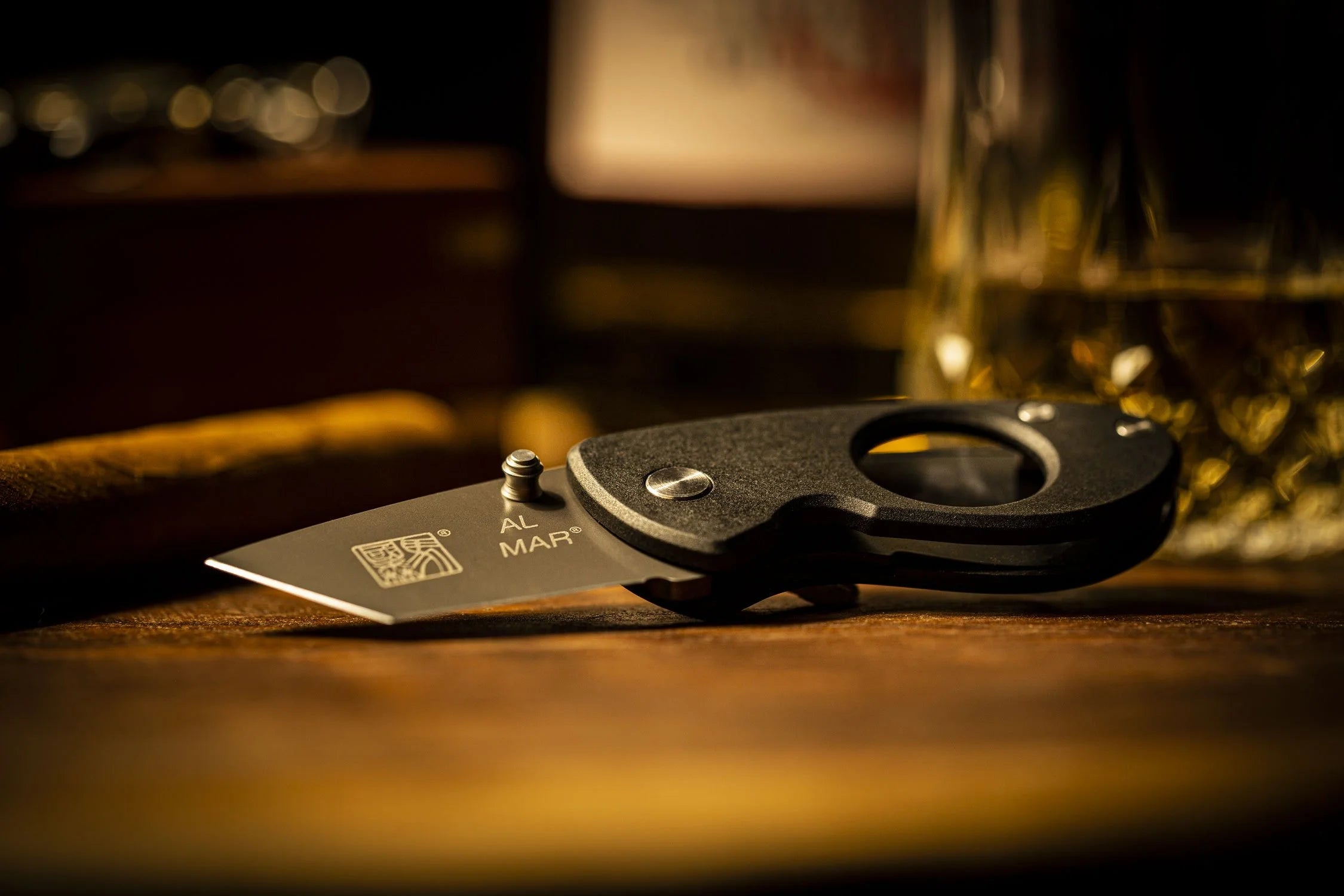 Almar Havana Clipper™ Cigar Cutter