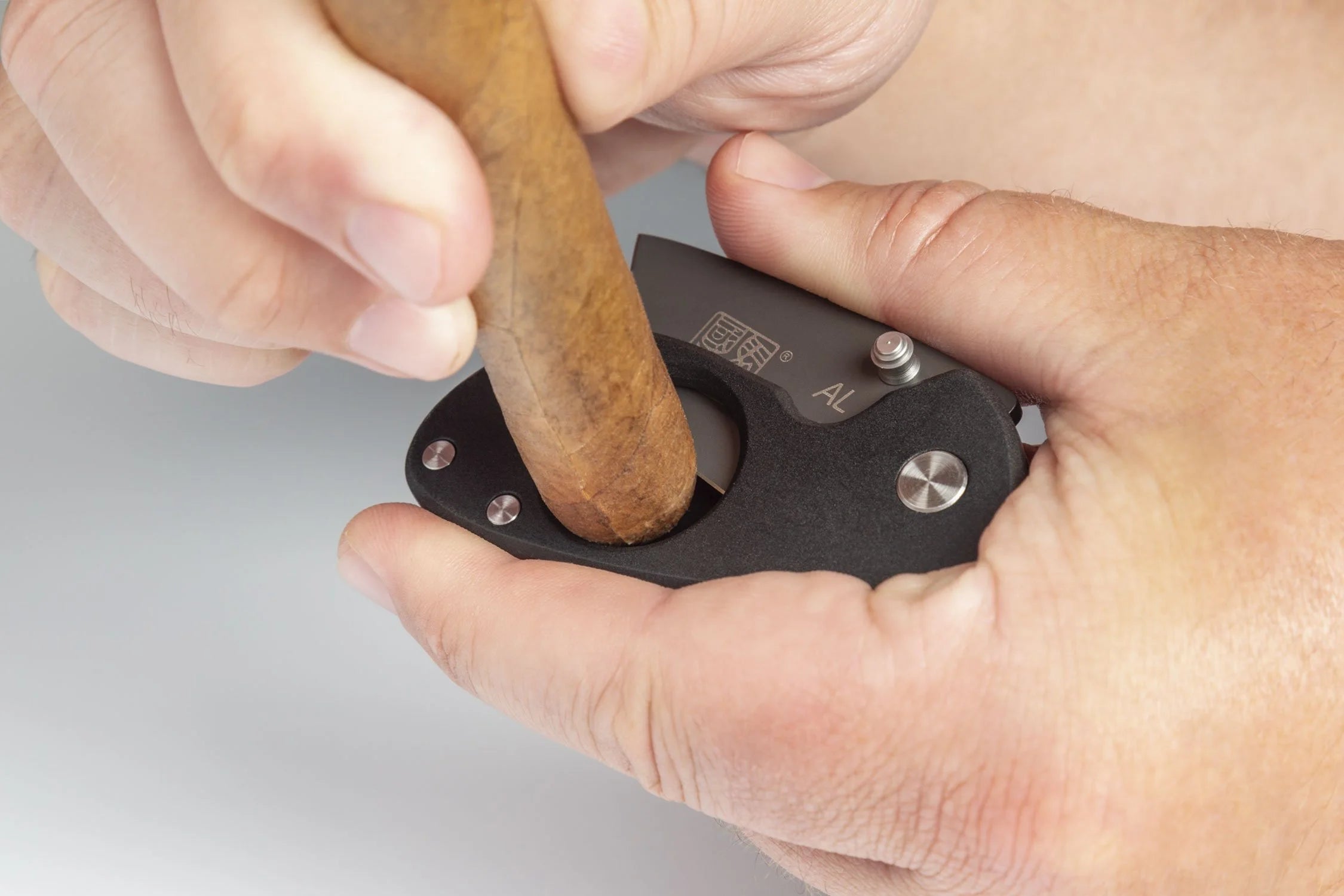 Almar Havana Clipper™ Cigar Cutter