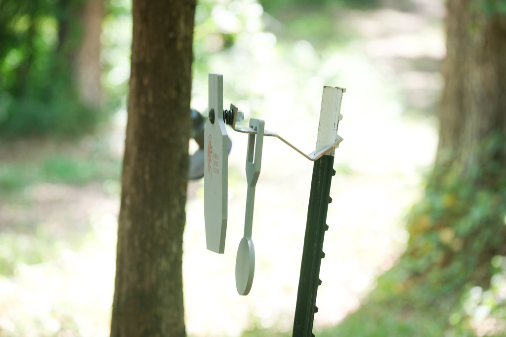 12" Single Hole Torso With 4" Dangler And Universal T-Post Hanger