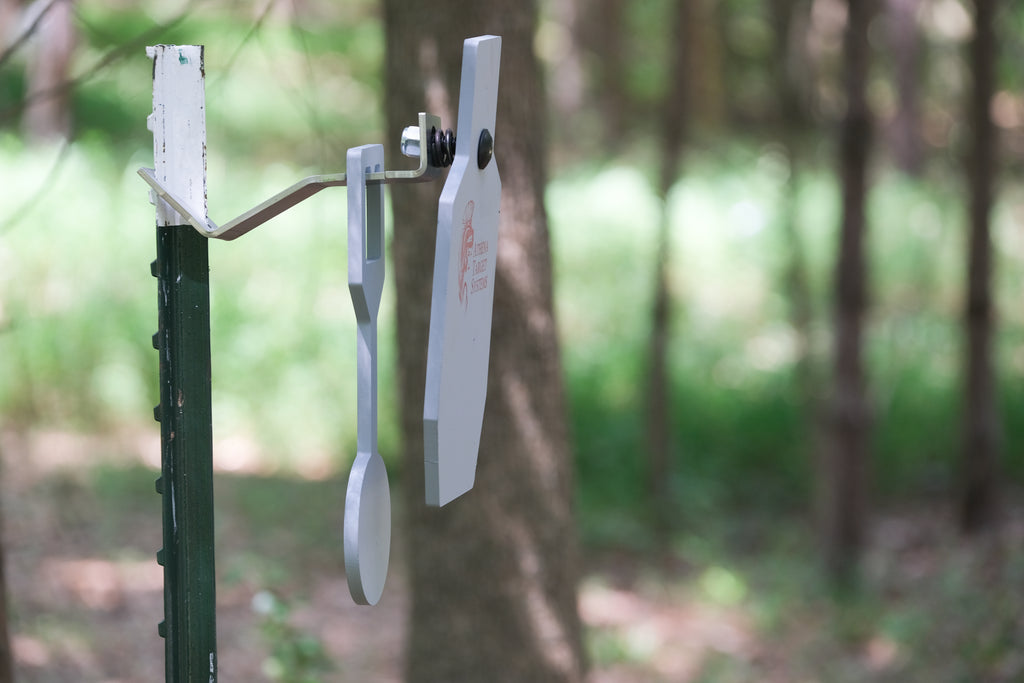12" Single Hole Torso With 4" Dangler And Universal T-Post Hanger
