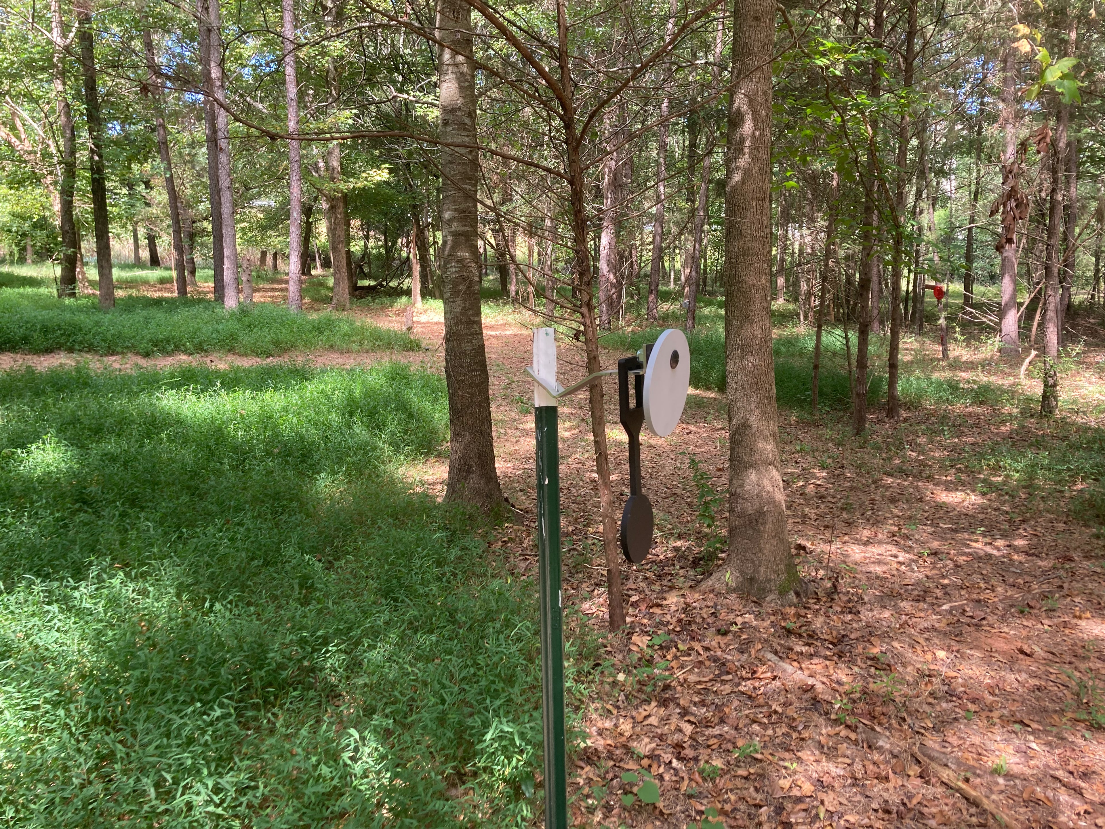 6" Gong With 4" Reactive Dangler and Universal Tpost Hanger