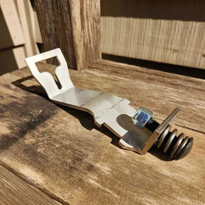 Universal T-Post Target Hanger 2.0