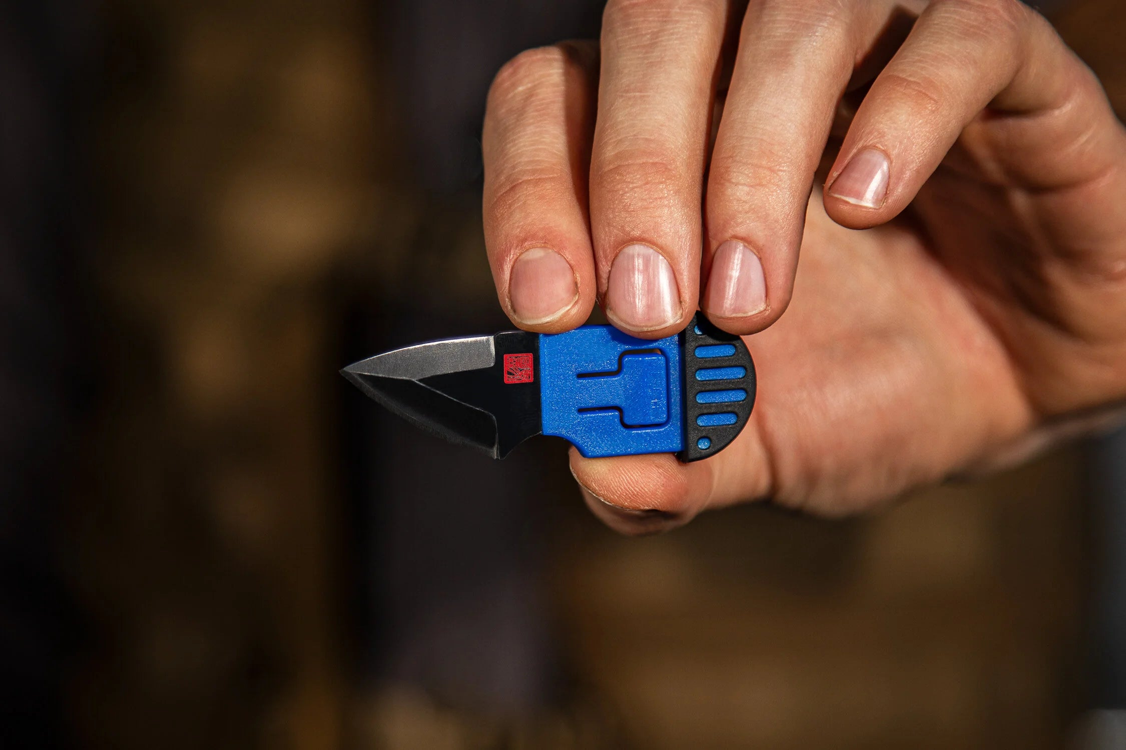 Almar 1.3" Stinger Keychain Blue Knife